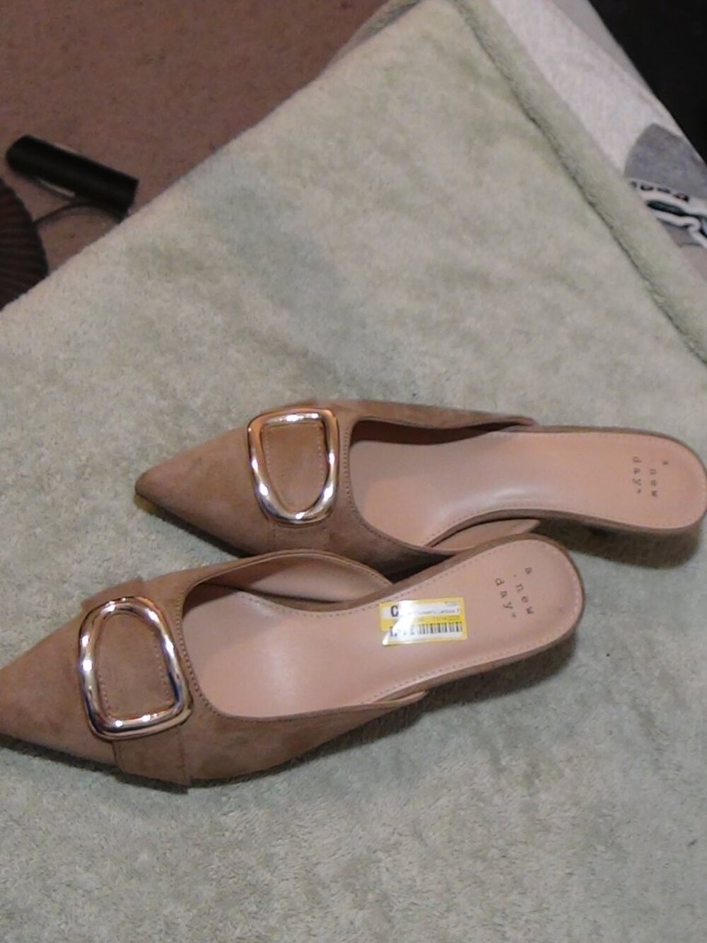 Women’s Larissa Pointed Toe 2 Inch Mule Heels – A New Day Size 8.5 Beige